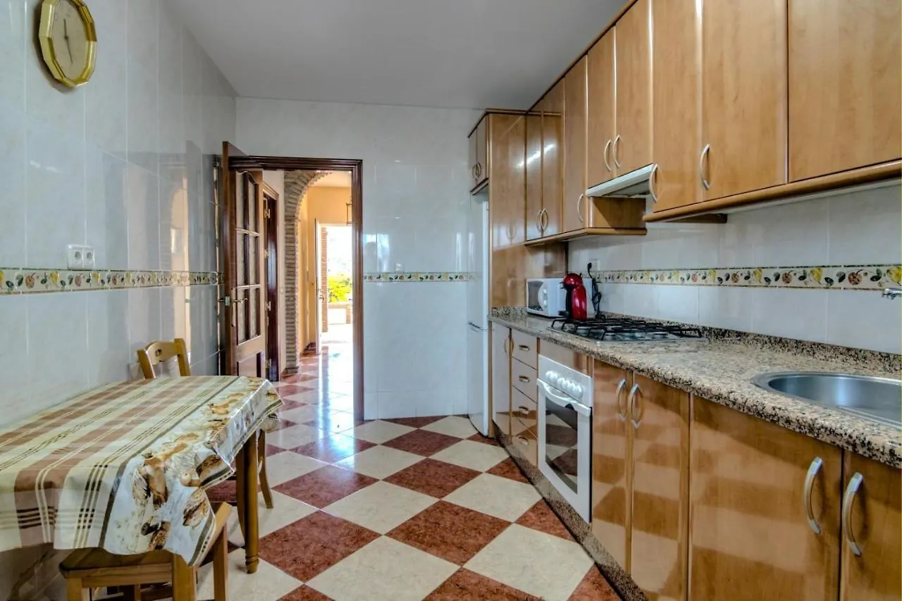 Vinuela Villa With Pool & Lake Views By Homing