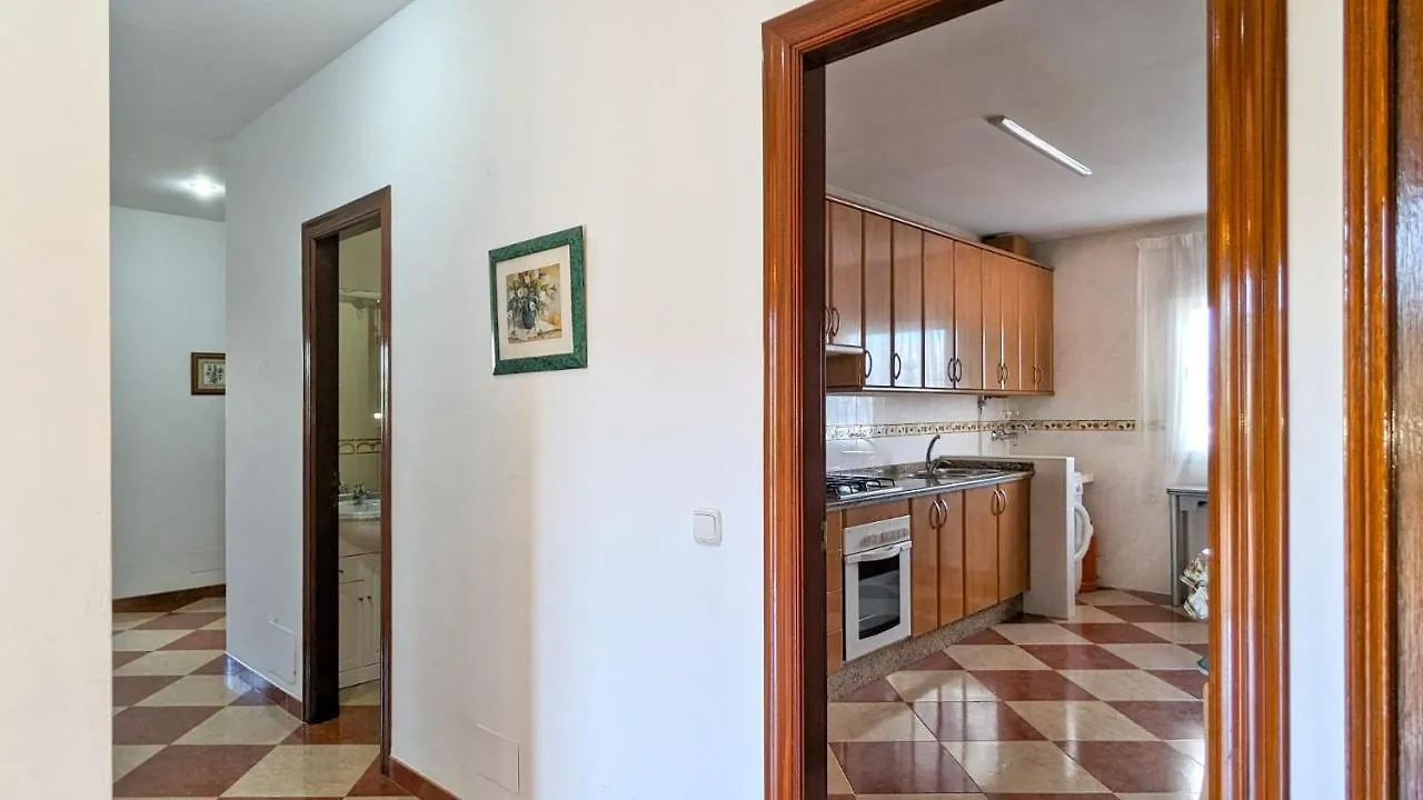 Vinuela Villa With Pool & Lake Views By Homing Chalet